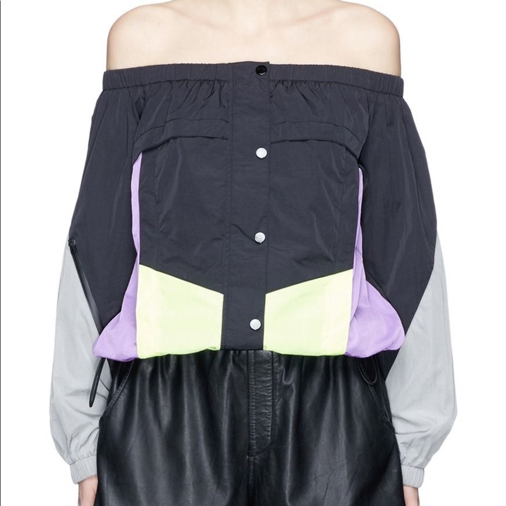 NWT OFF SHOULDER WINDBREAKER